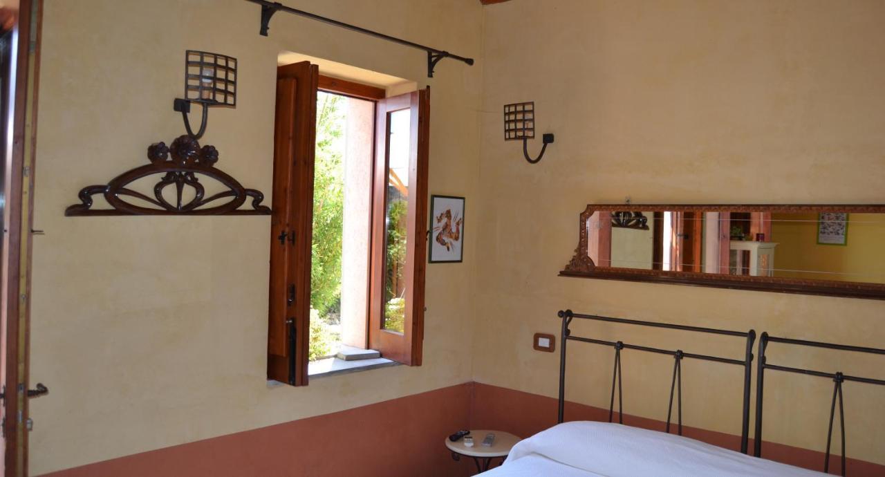 Bioagriturismo Antica Sena Milici Eksteriør billede